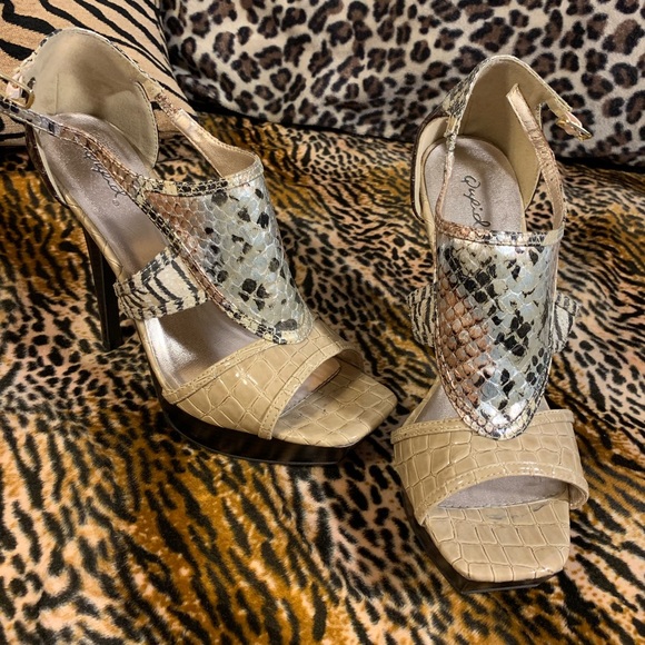 Cupid Shoes - Stylish Cupid snake print booties